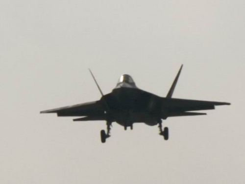 試飛中的殲31隱身戰(zhàn)斗機(jī) 試飛中的殲31隱身戰(zhàn)斗機(jī)