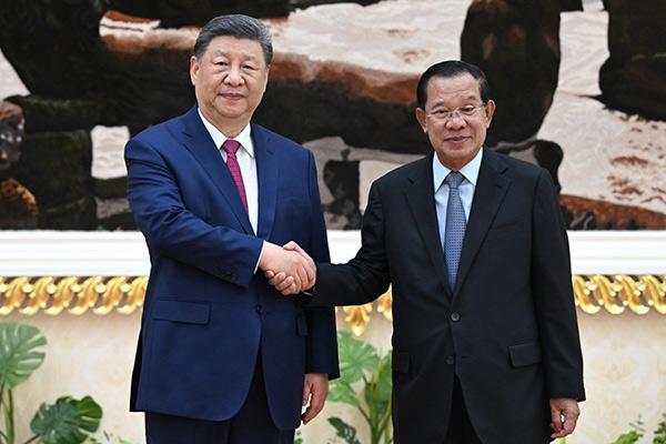 習(xí)近平會(huì)見柬埔寨人民黨主席、參議院主席洪森