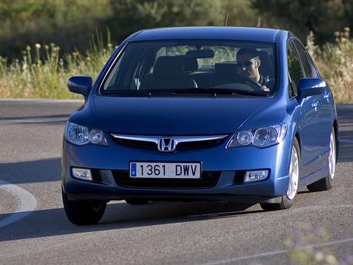 油價繼續(xù)飆升 5款節(jié)油的新能源車型推薦