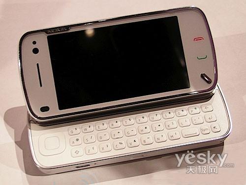 新機皇隆重登基 諾基亞N97盛裝價7500元