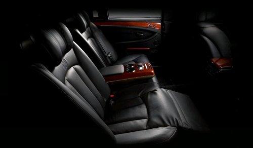 打造頂級豪華車 榮威R95內(nèi)飾首次曝光 汽車之家 打造頂級豪華車 榮威R95內(nèi)飾首次曝光 汽車之家