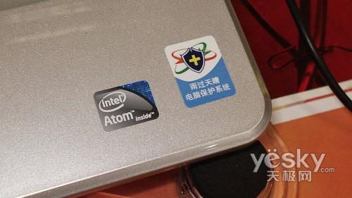 09風(fēng)暴 2G內(nèi)存鋼琴烤漆七喜S100仍賣1999