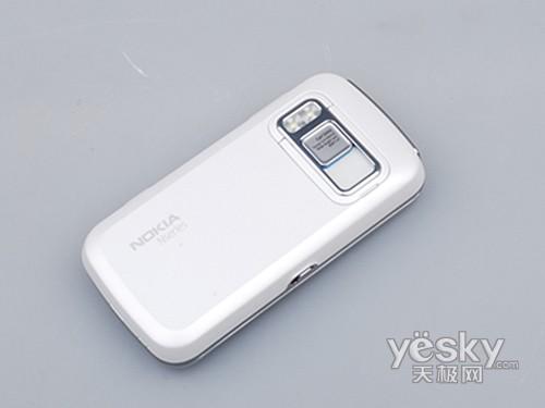 800萬像素拍照旗艦 白色諾基亞N86開箱圖賞