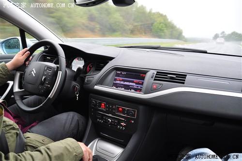 汽車之家 進(jìn)口雪鐵龍 進(jìn)口雪鐵龍c5 2.0 豪華型