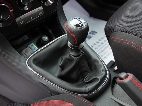 ߀(jng)1.6Lbl(f)әC܇