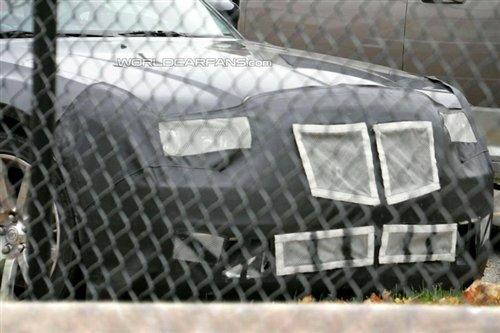 明年2月發(fā)布 新一代克萊斯勒300C首曝光 汽車之家 明年2月發(fā)布 新一代克萊斯勒300C首曝光 汽車之家