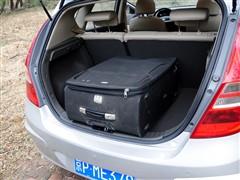 汽車之家 北京現(xiàn)代 現(xiàn)代i30 09款 2.0 手動(dòng)尊享型