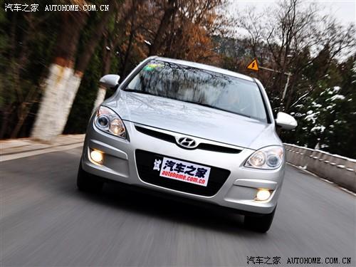 汽車之家 北京現(xiàn)代 現(xiàn)代i30 09款 2.0 手動尊享型