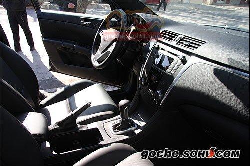 明年上市 鈴木Kizashi國(guó)內(nèi)諜照曝光 汽車之家 明年上市 鈴木Kizashi國(guó)內(nèi)諜照曝光 汽車之家