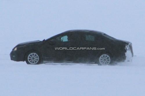 替代407與607 標(biāo)致508冬季測試照曝光