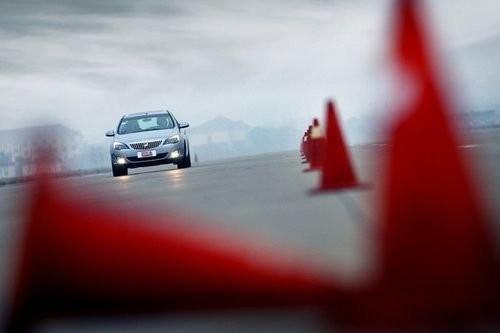 運(yùn)動(dòng)真豪杰 測(cè)試上海通用別克英朗XT