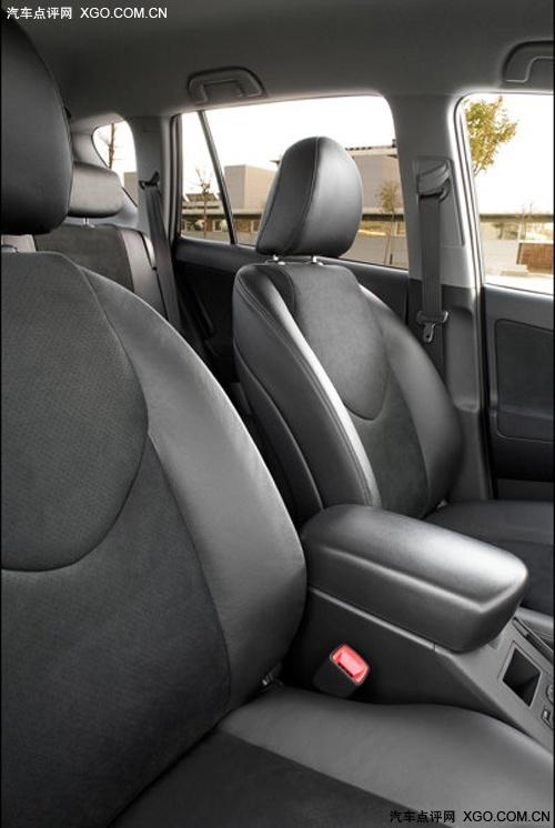 三款發(fā)動(dòng)機(jī)可選 改款豐田RAV4正式發(fā)布