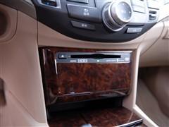 中型車銷量王PK 2010款雅閣對(duì)比凱美瑞