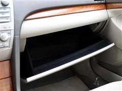 中型車銷量王PK 2010款雅閣對(duì)比凱美瑞