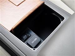 中型車銷量王PK 2010款雅閣對(duì)比凱美瑞