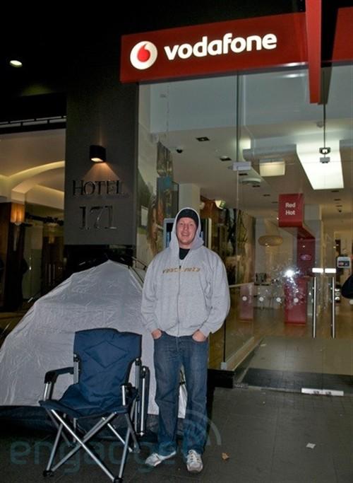 就是他?全球第一個(gè)擁有3G iPhone的人