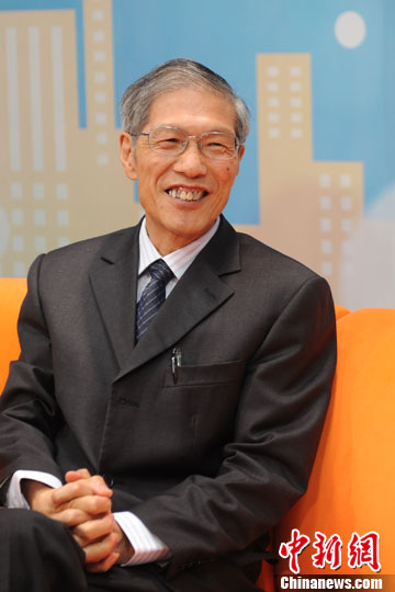 專家:元首會(huì)晤方式各異莊園外交便于充分溝通